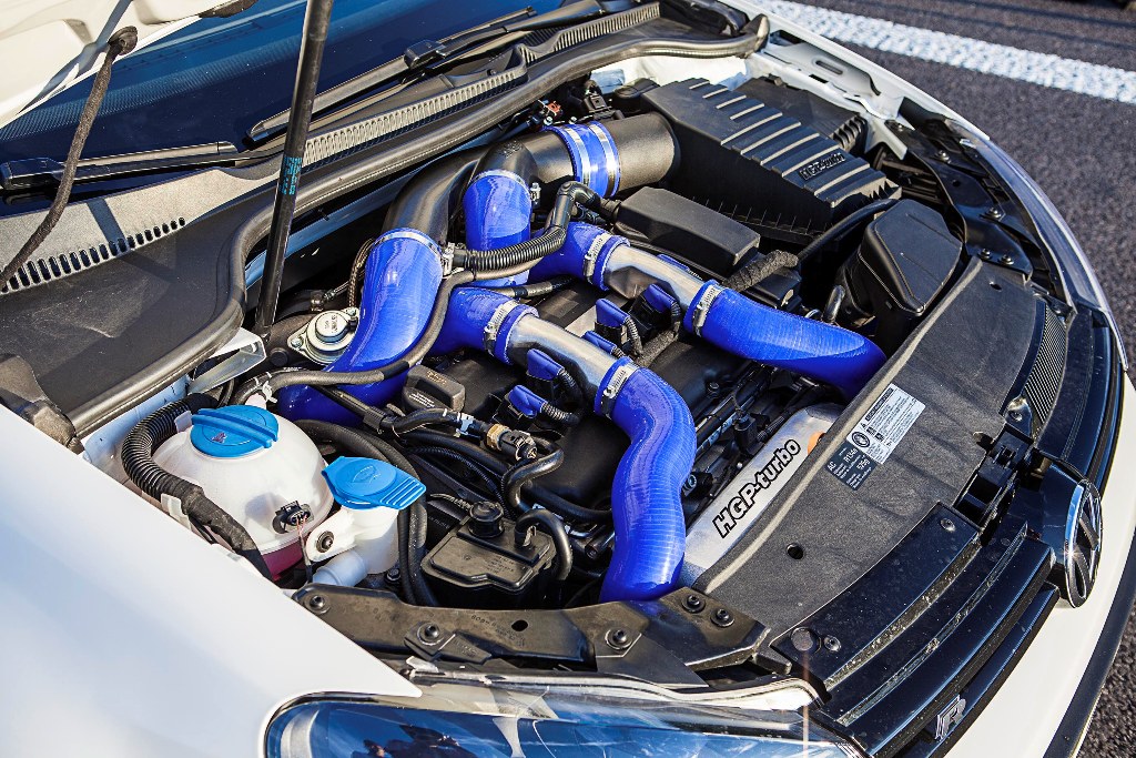 Twin-turbo VR6 motor from Passat R36 inside Golf VI R engine bay