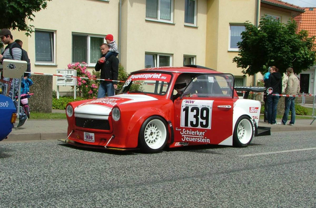Trabant With A mid-engine Honda H22 motor