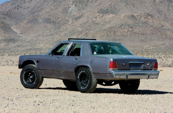 Off-road 1990 Crown Victoria With A LQ9