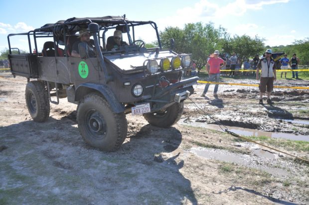 1959 Unimog 404 with a Mercedes M123 inline-six