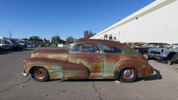 1946 Oldsmobile Series 70 with a Big-block V8