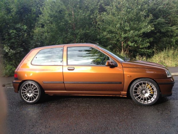 Renault Clio with a Turbo VR6