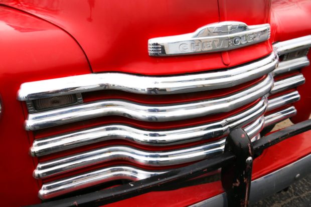 1947 Chevy Truck with a 6.7 L Cummins Inline-Six