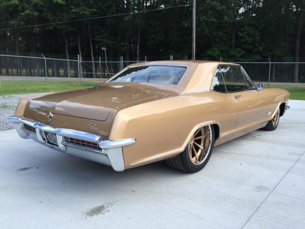 1965 Buick Riviera with a 6.2 L LSA V8