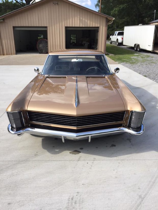 1965 Buick Riviera with a 6.2 L LSA V8
