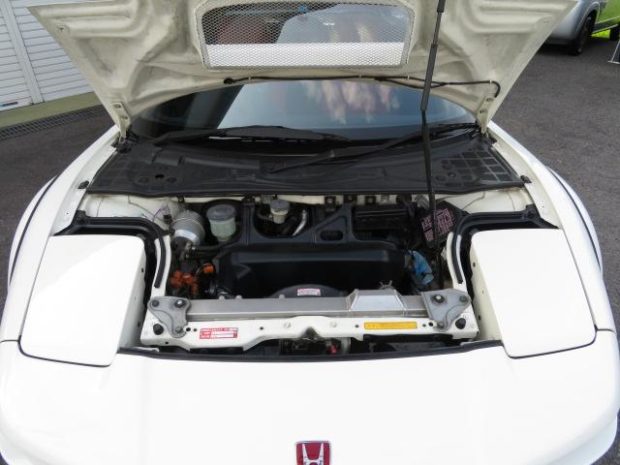 Honda NSX Type R with a C35B V6