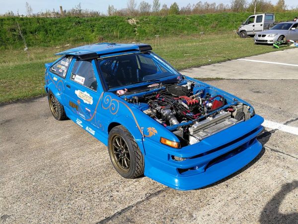 Toyota AE86 with a Turbo 2.3 L SR20 Inline-Four