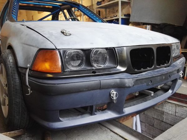 1996 BMW E36 with an EMRAX 228 electric motor