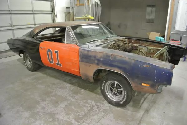 1969 Charger with a 426 ci Hemi V8