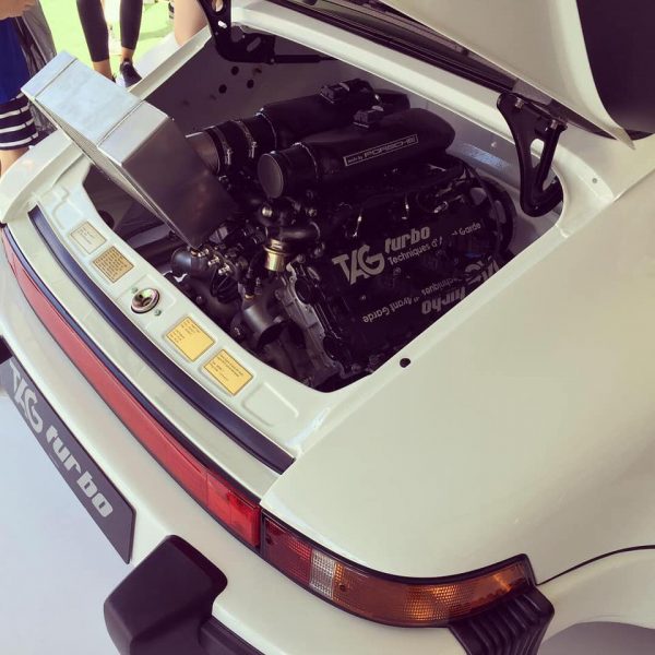 Porsche 930 with a F1 twin-turbo 1.5 L V6